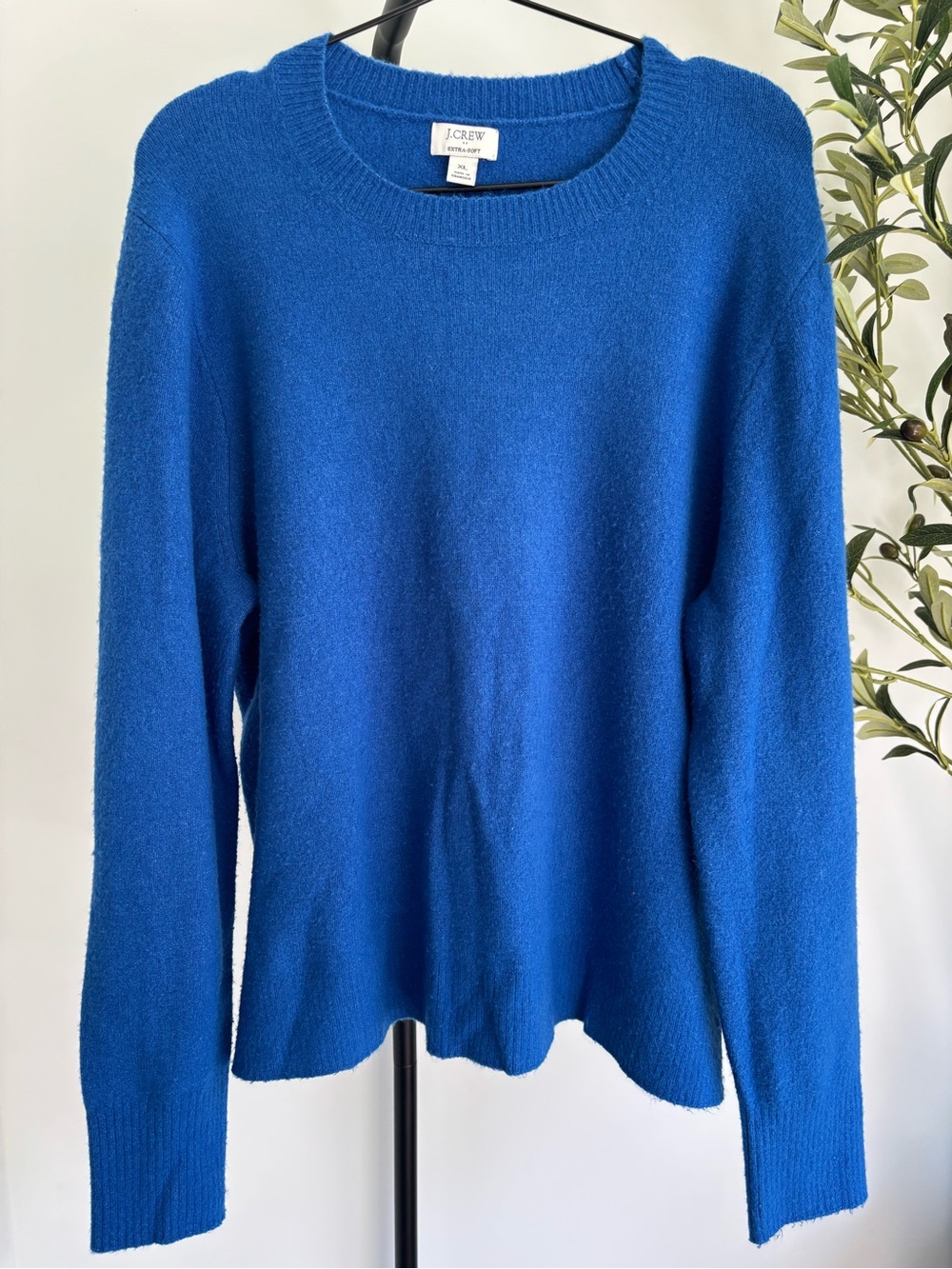• [J. Crew] Extra Soft Sweater •